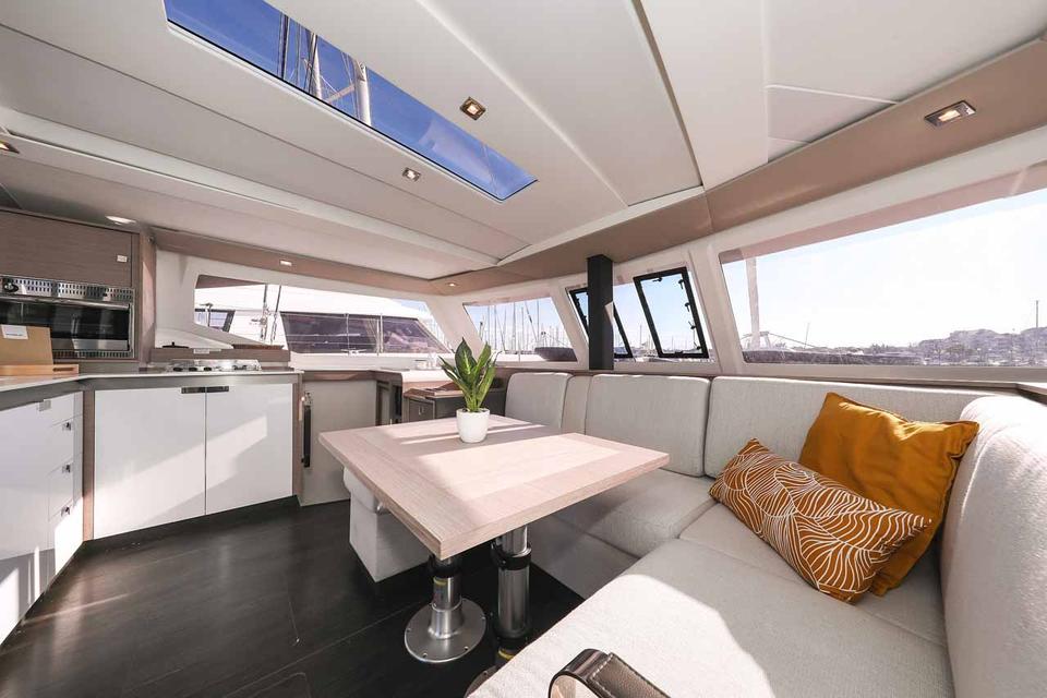 Fountaine Pajot Isla 40 (13)
