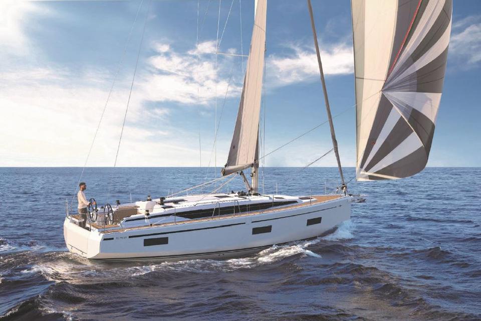 Bavaria C42 (4)