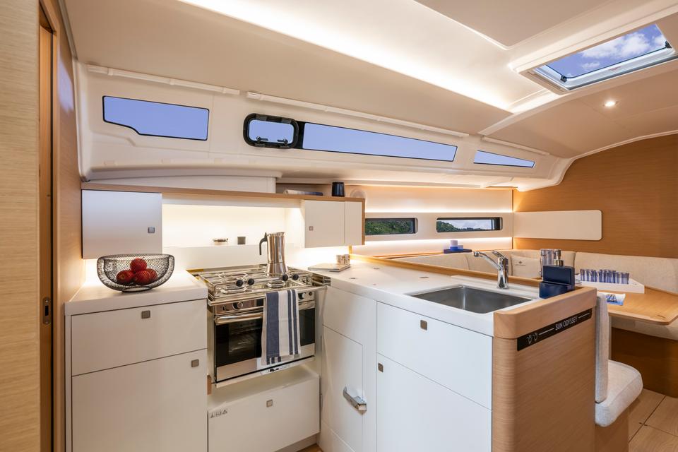 Jeanneau Sun Odyssey 415 (4)