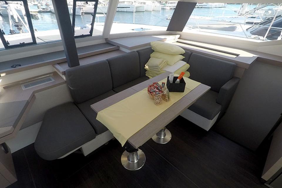 Fountaine Pajot Astrea 42 (15)