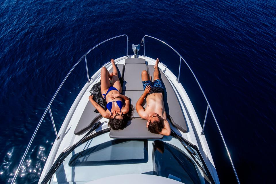 Beneteau Antares 9 (6)