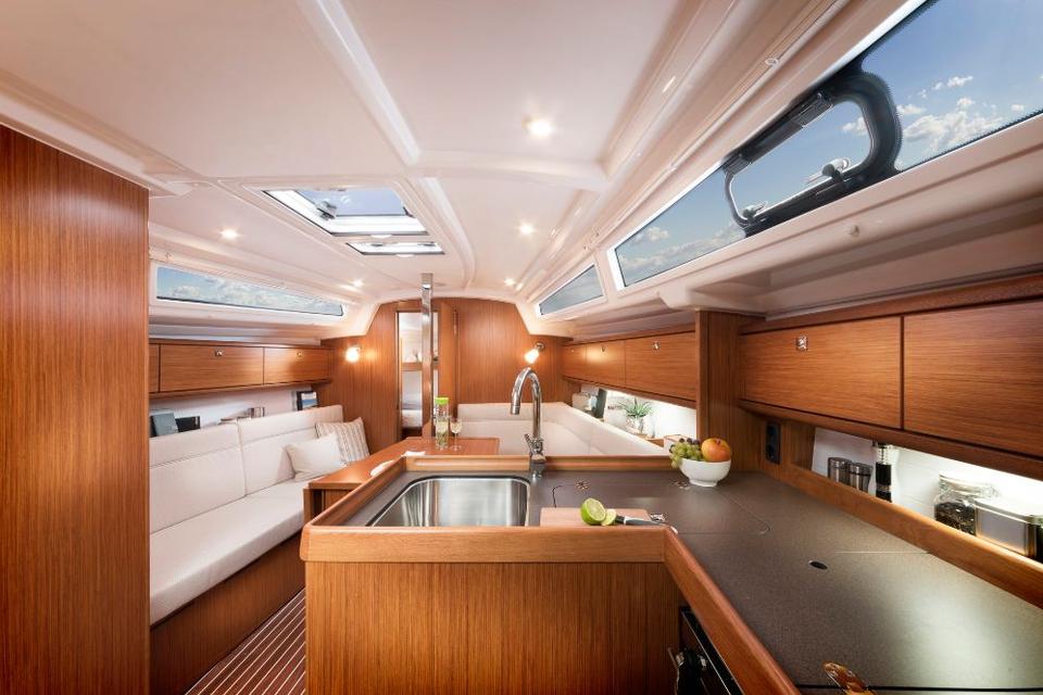 Bavaria Cruiser 34 (14)