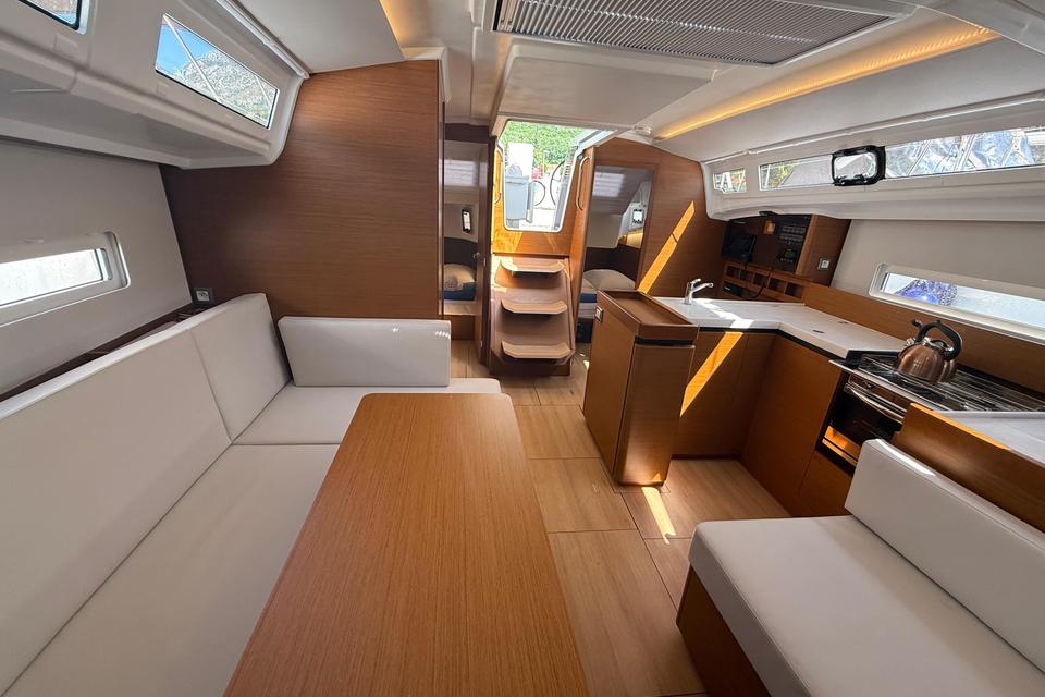 Jeanneau Sun Odyssey 410 (12)