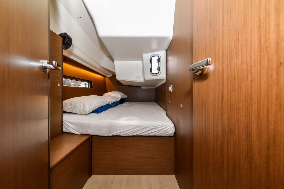 Beneteau Oceanis 40.1 (42)