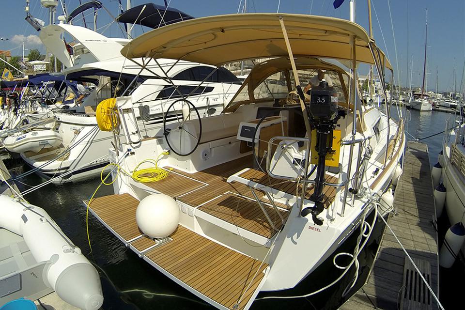 Dufour 382 Grand Large (4)