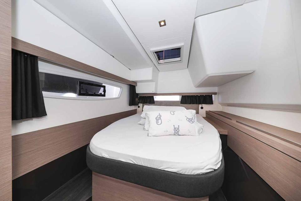 Fountaine Pajot Isla 40 (21)