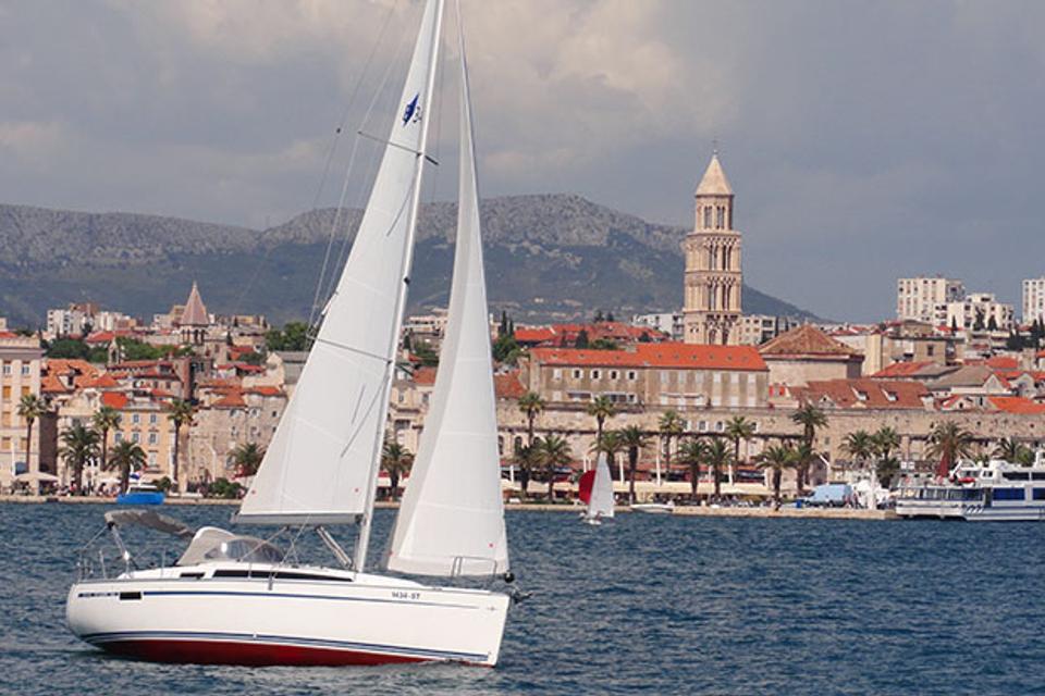 Bavaria Cruiser 34 (5)