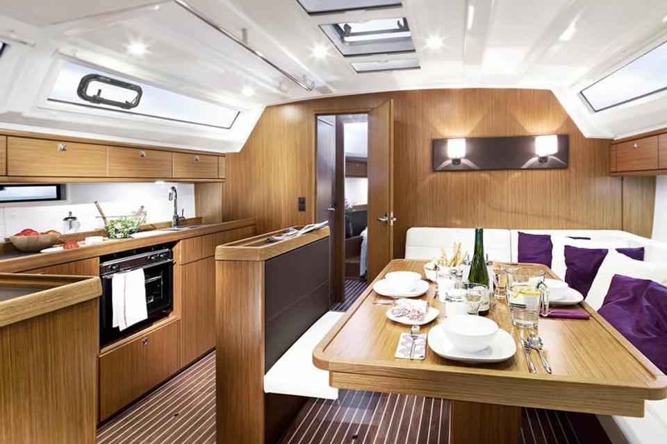 Bavaria Cruiser 46 (2)