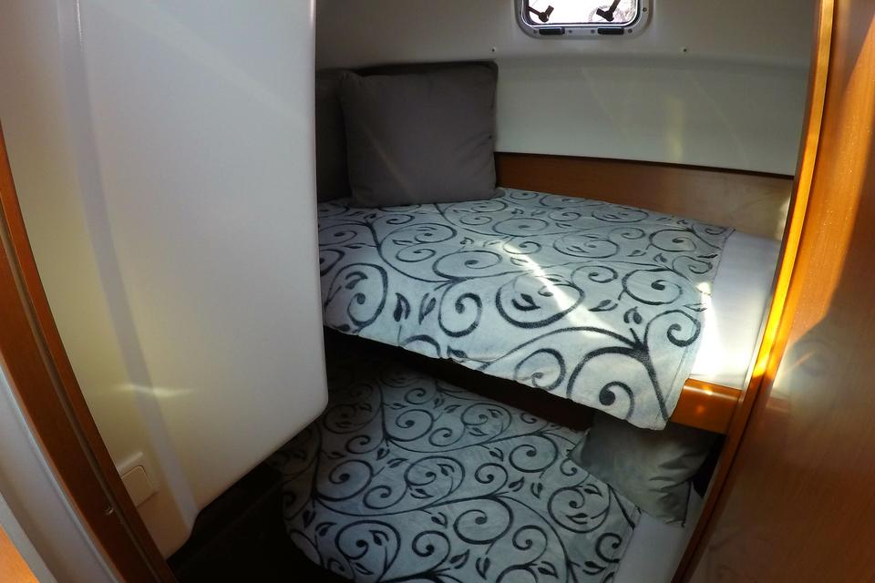 Beneteau Antares 30 Fly (12)