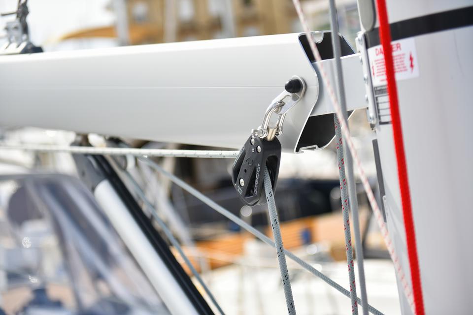 Beneteau Oceanis 40.1 (43)