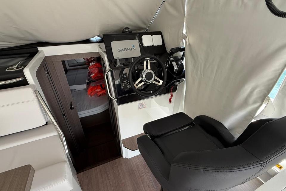 Jeanneau Merry Fisher 895 (4)