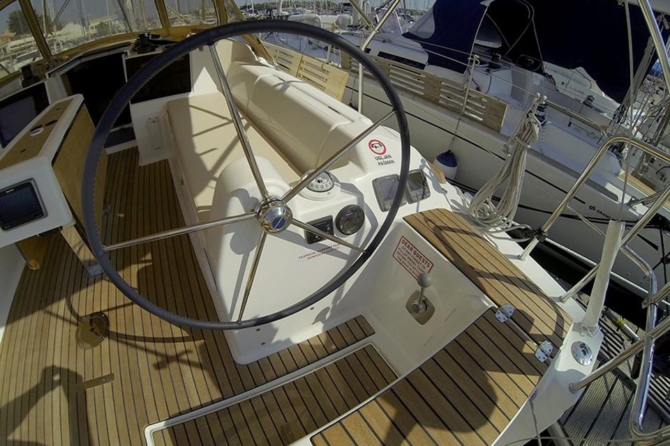 Dufour 382 Grand Large (6)