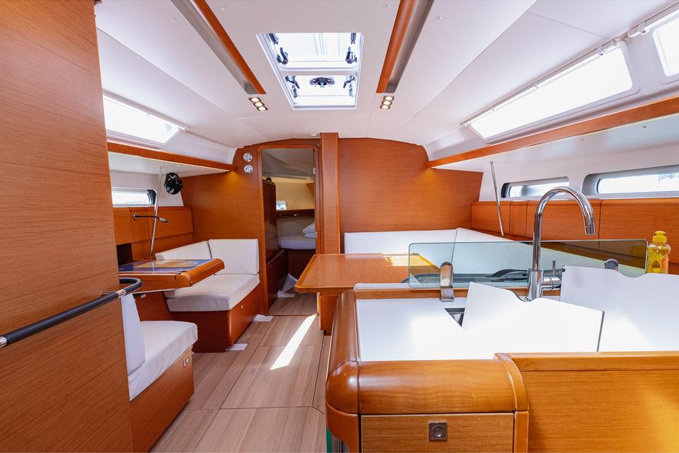 Jeanneau Sun Odyssey 419 (2)