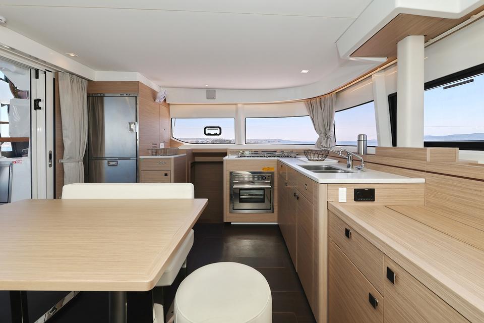 Lagoon 43 (59)