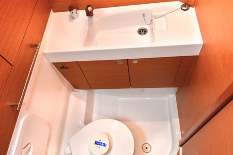 Jeanneau Sun Odyssey 479 (2)