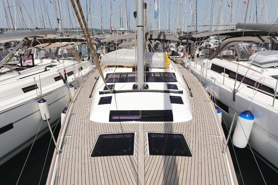 Dufour 520 Grand Large (8)