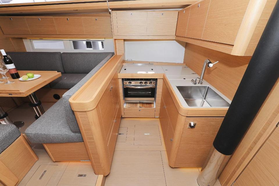 Dufour 520 Grand Large (16)