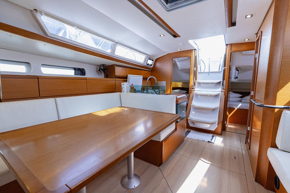 Jeanneau Sun Odyssey 449 (7)