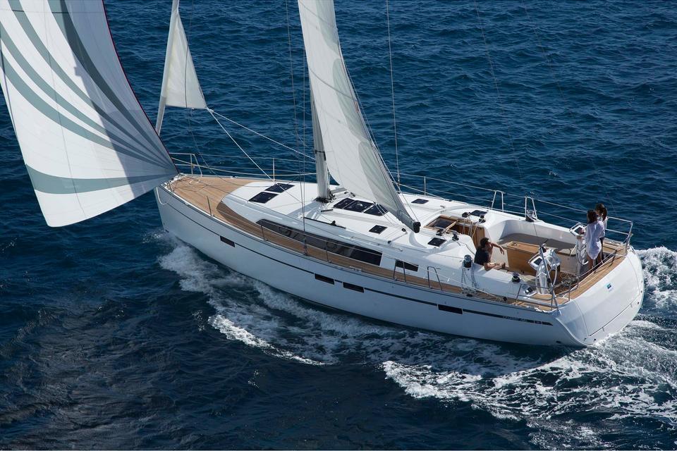 Bavaria Cruiser 46 (4)