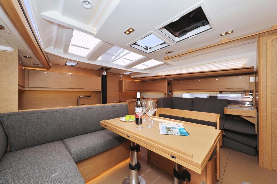 Dufour 520 Grand Large (20)