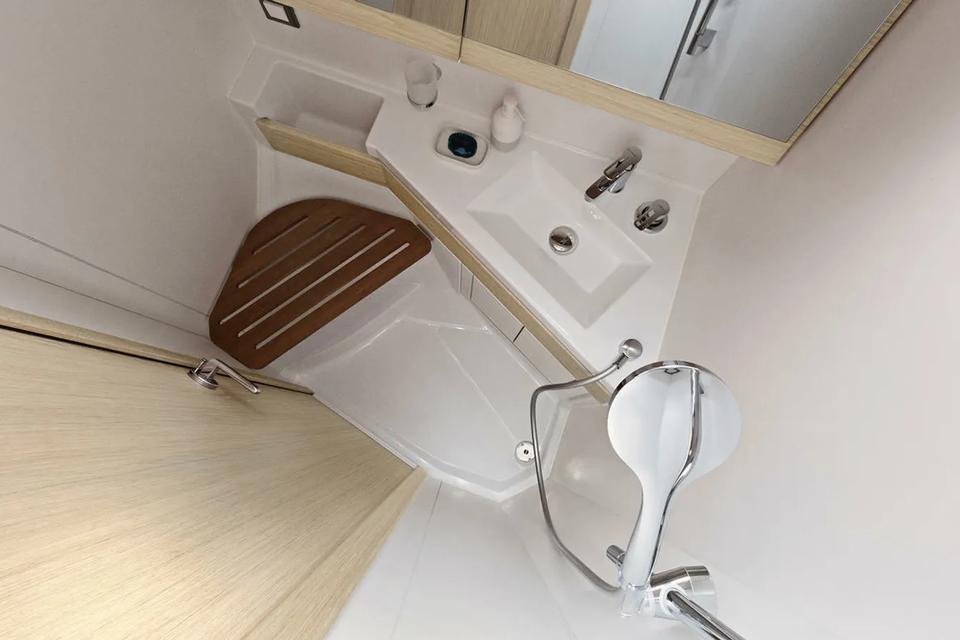 Beneteau Oceanis 46.1 (9)