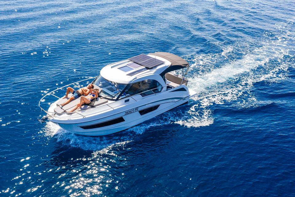 Beneteau Antares 9