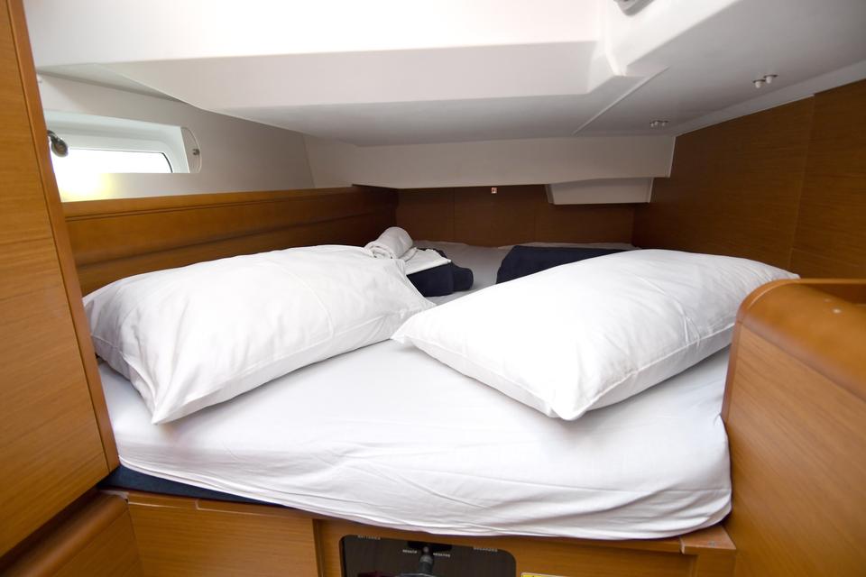 Jeanneau Sun Odyssey 419 (11)