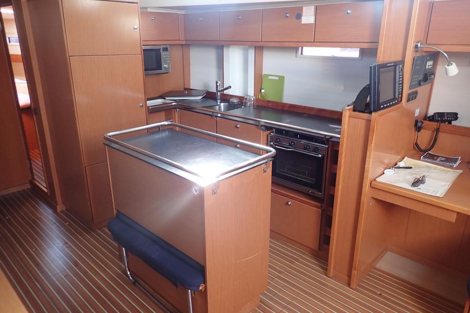 Bavaria Cruiser 55 (2)