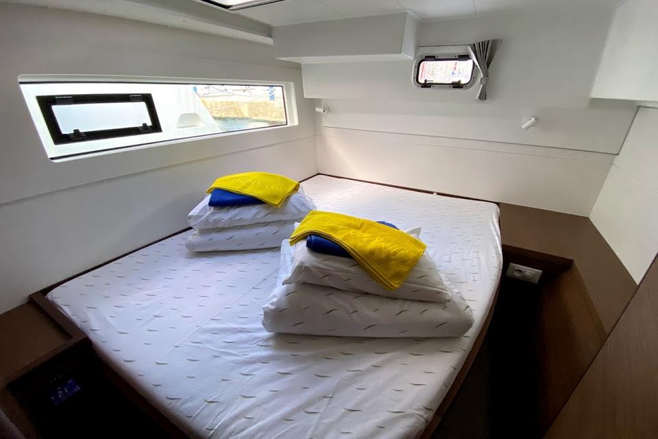 Lagoon 40 (6)