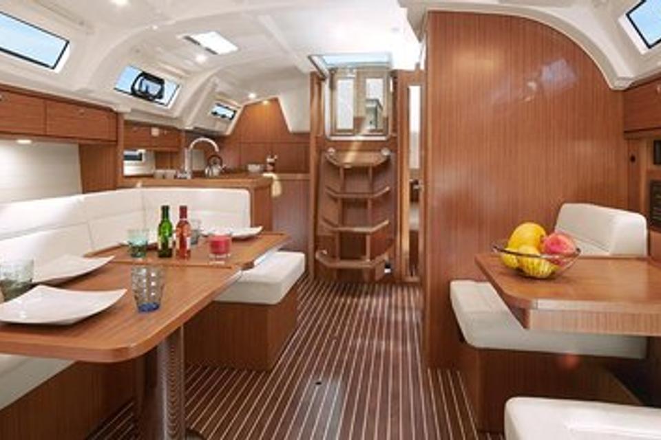 Bavaria Cruiser 41 (4)