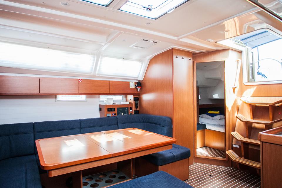 Bavaria Cruiser 46 (2)