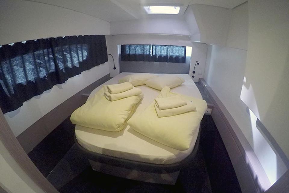 Fountaine Pajot Astrea 42 (21)
