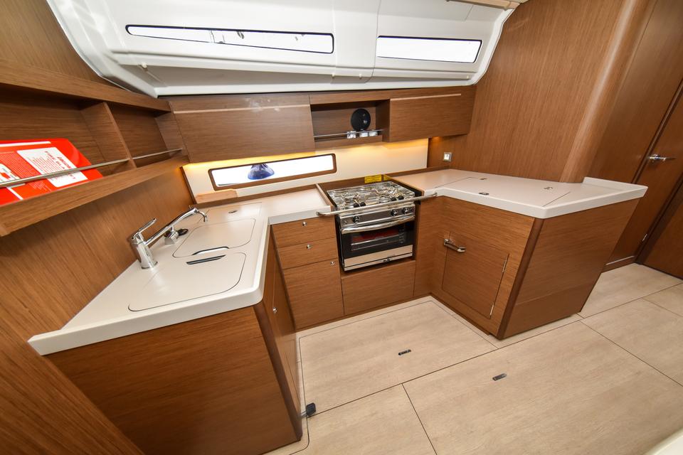 Beneteau Oceanis 40.1 (23)