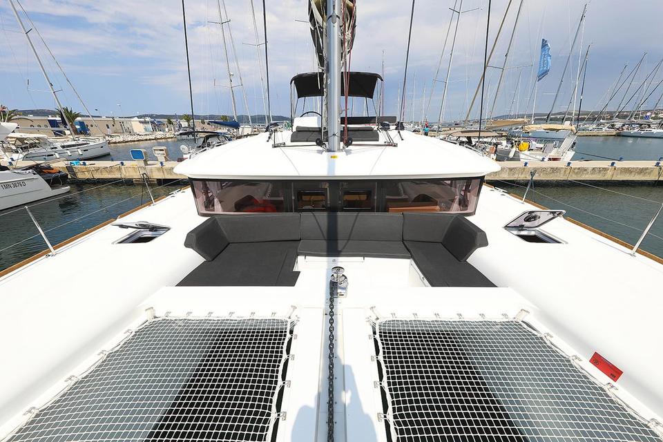 Lagoon 450 F (7)
