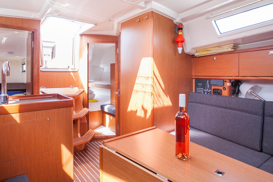 Bavaria Cruiser 34 (9)