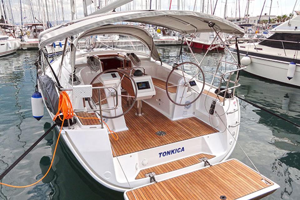 Bavaria Cruiser 34 (4)