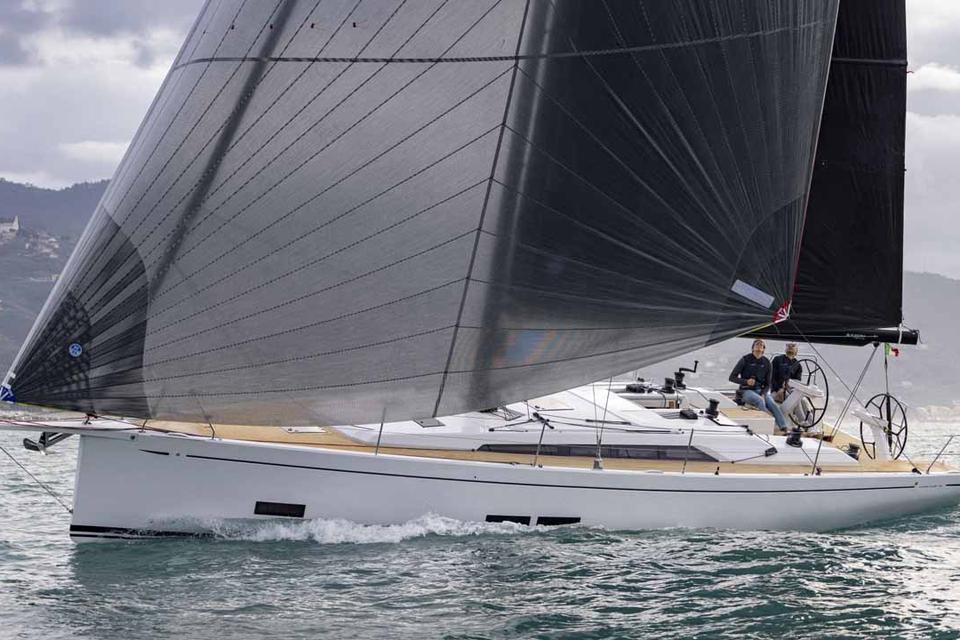 Grand Soleil 44 Performance (3)