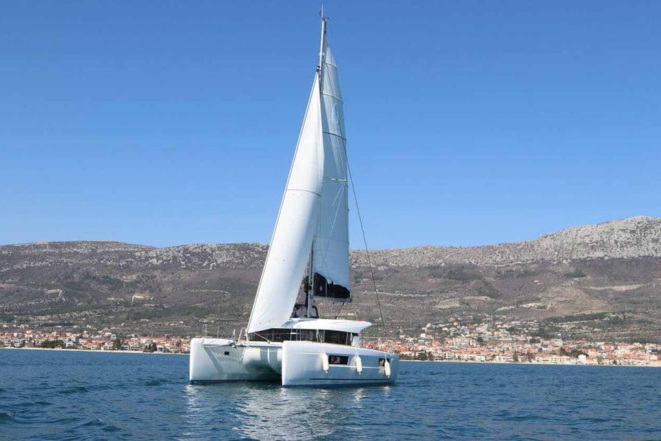 Lagoon 40
