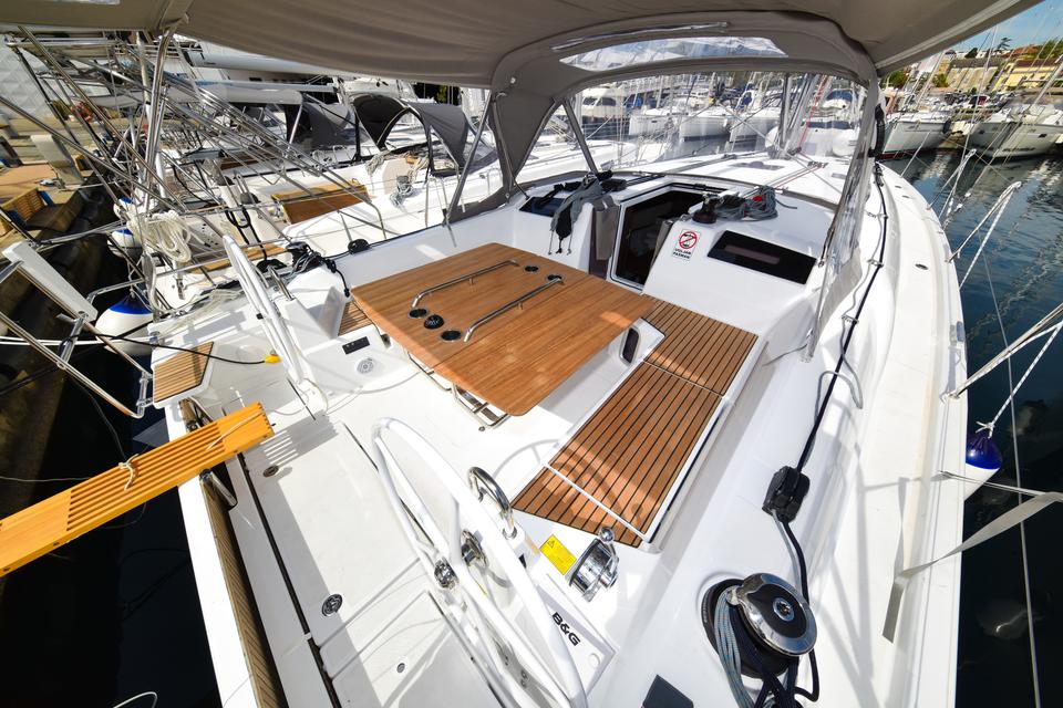Beneteau Oceanis 40.1 (61)