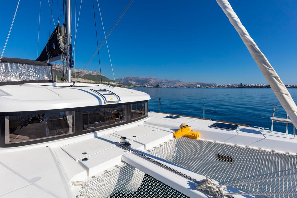 Lagoon 40 (6)