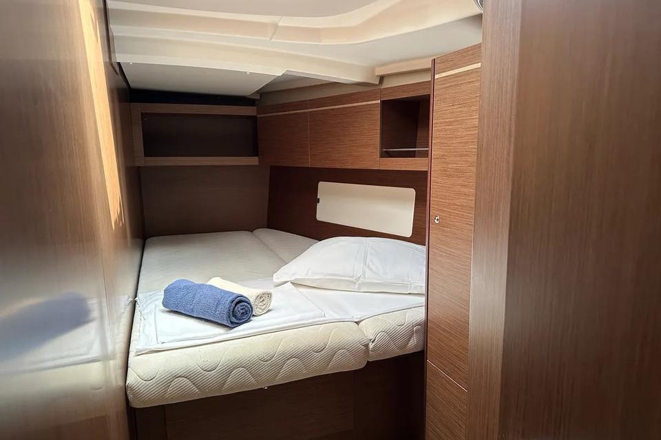Beneteau Oceanis 46.1 (6)