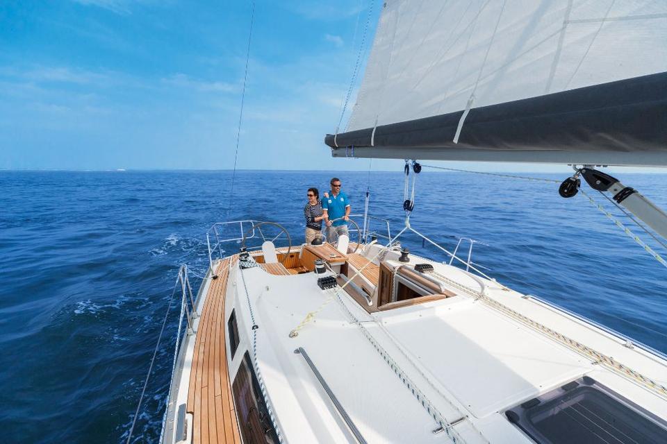 Bavaria Cruiser 34 (3)
