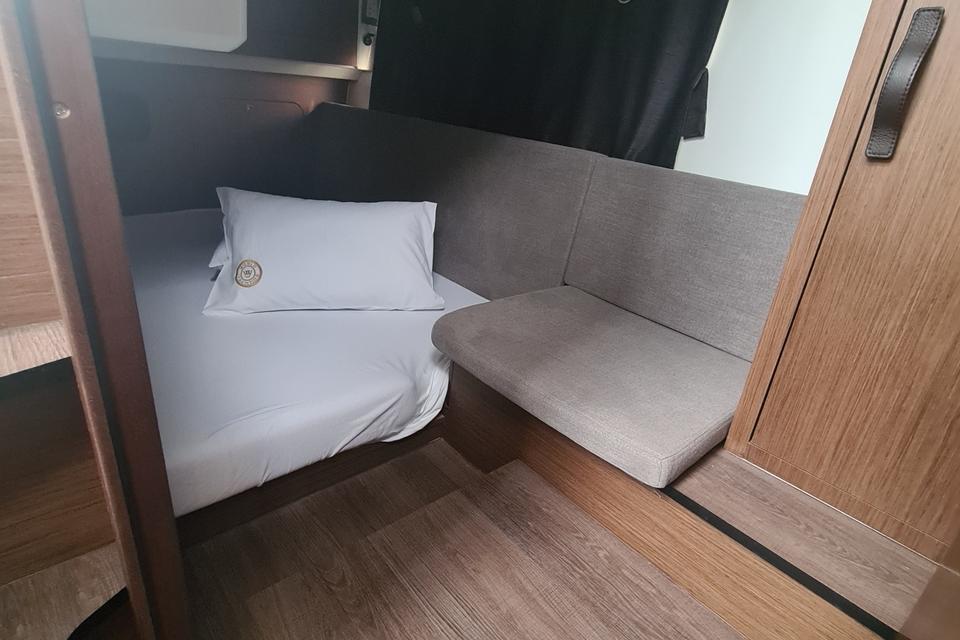 Beneteau Antares 11 OB FLY (7)