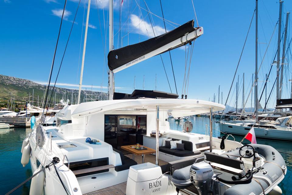 Lagoon 50