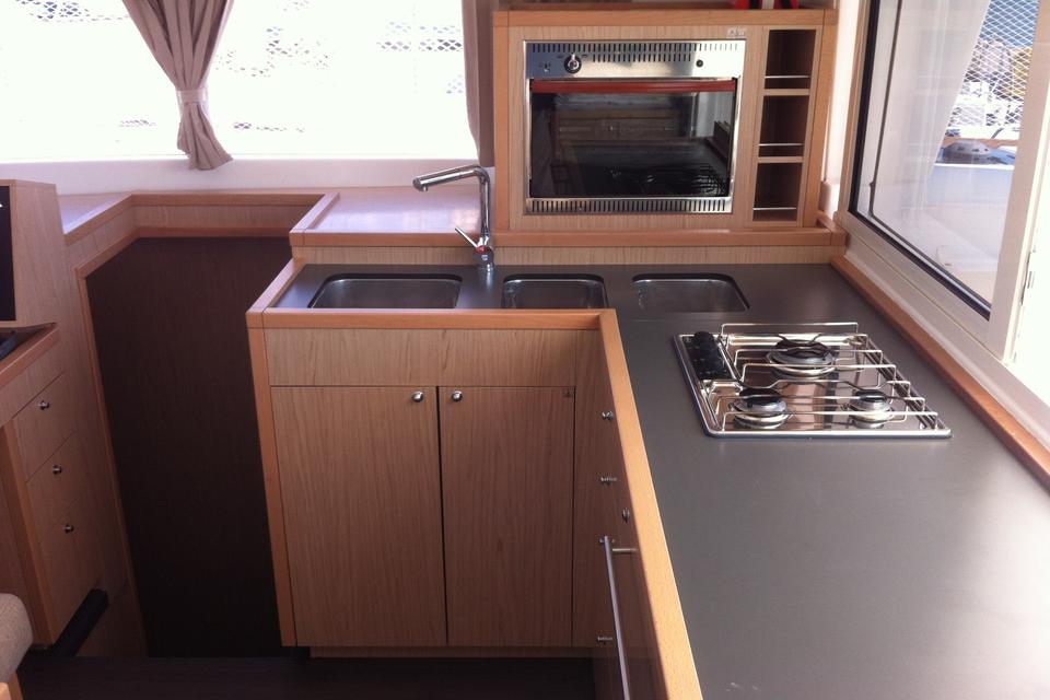Lagoon 400 S2 (13)