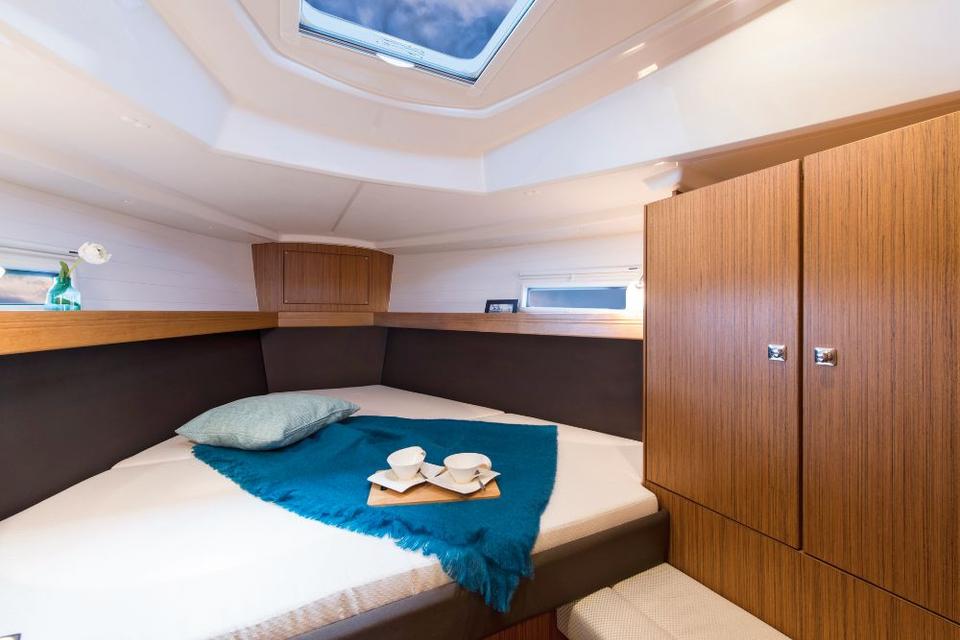 Bavaria Cruiser 37 (18)