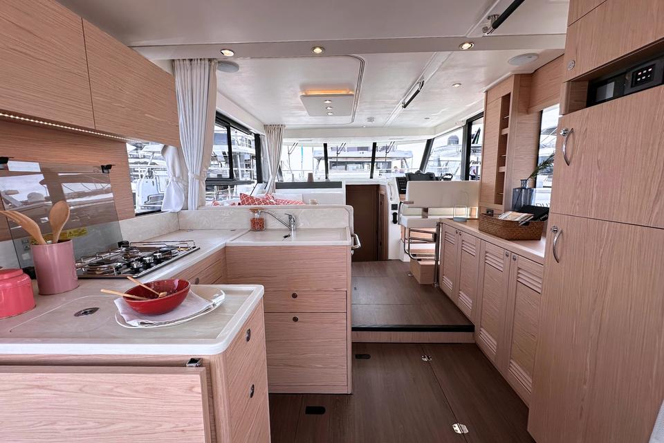 Beneteau Swift Trawler 41 (11)