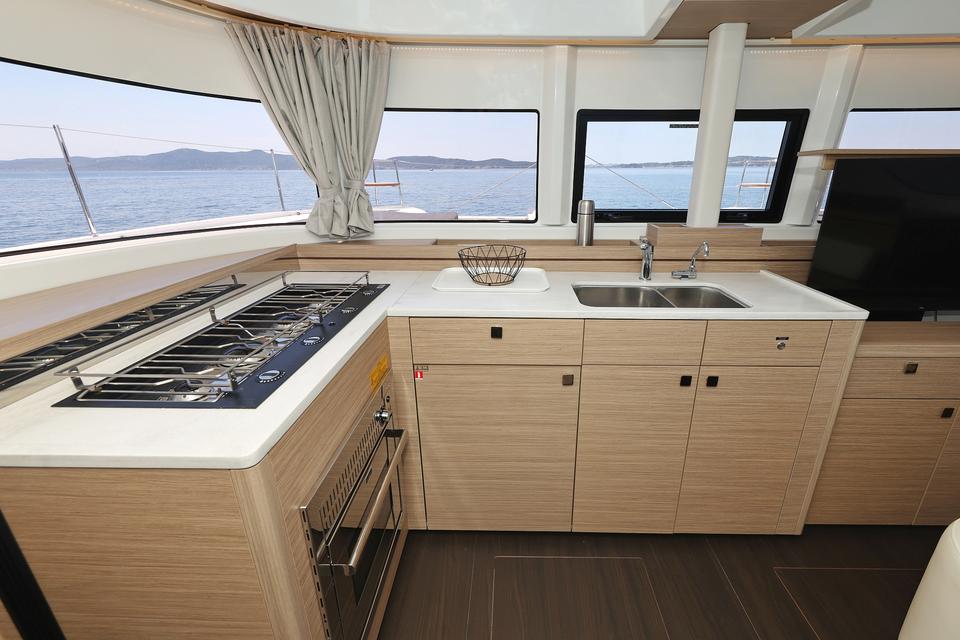 Lagoon 43 (56)