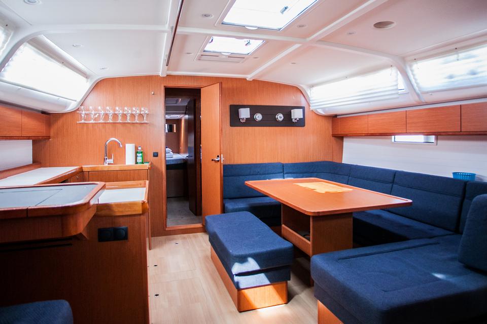 Bavaria Cruiser 51 (9)