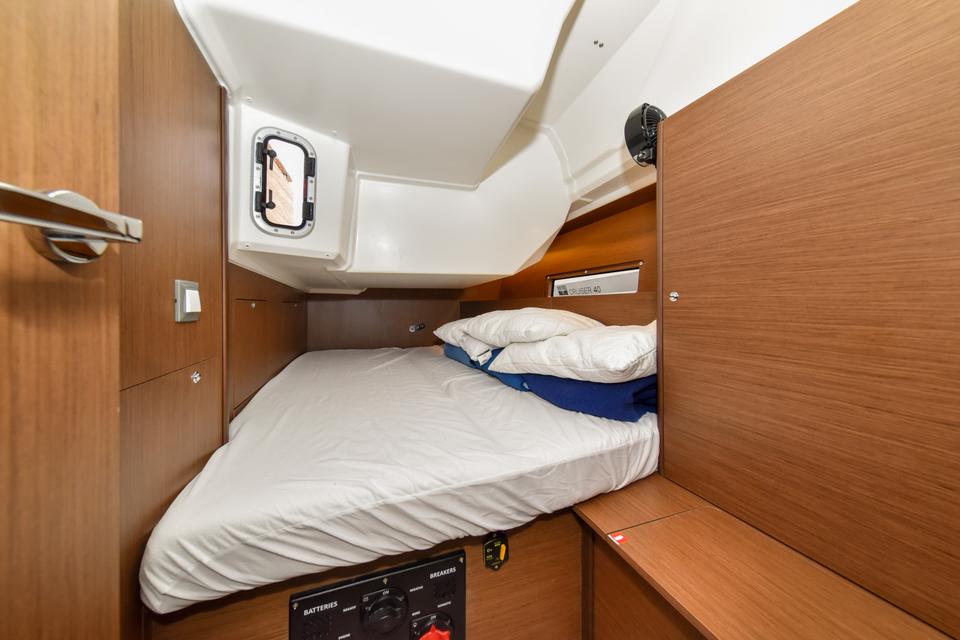 Beneteau Oceanis 40.1 (63)